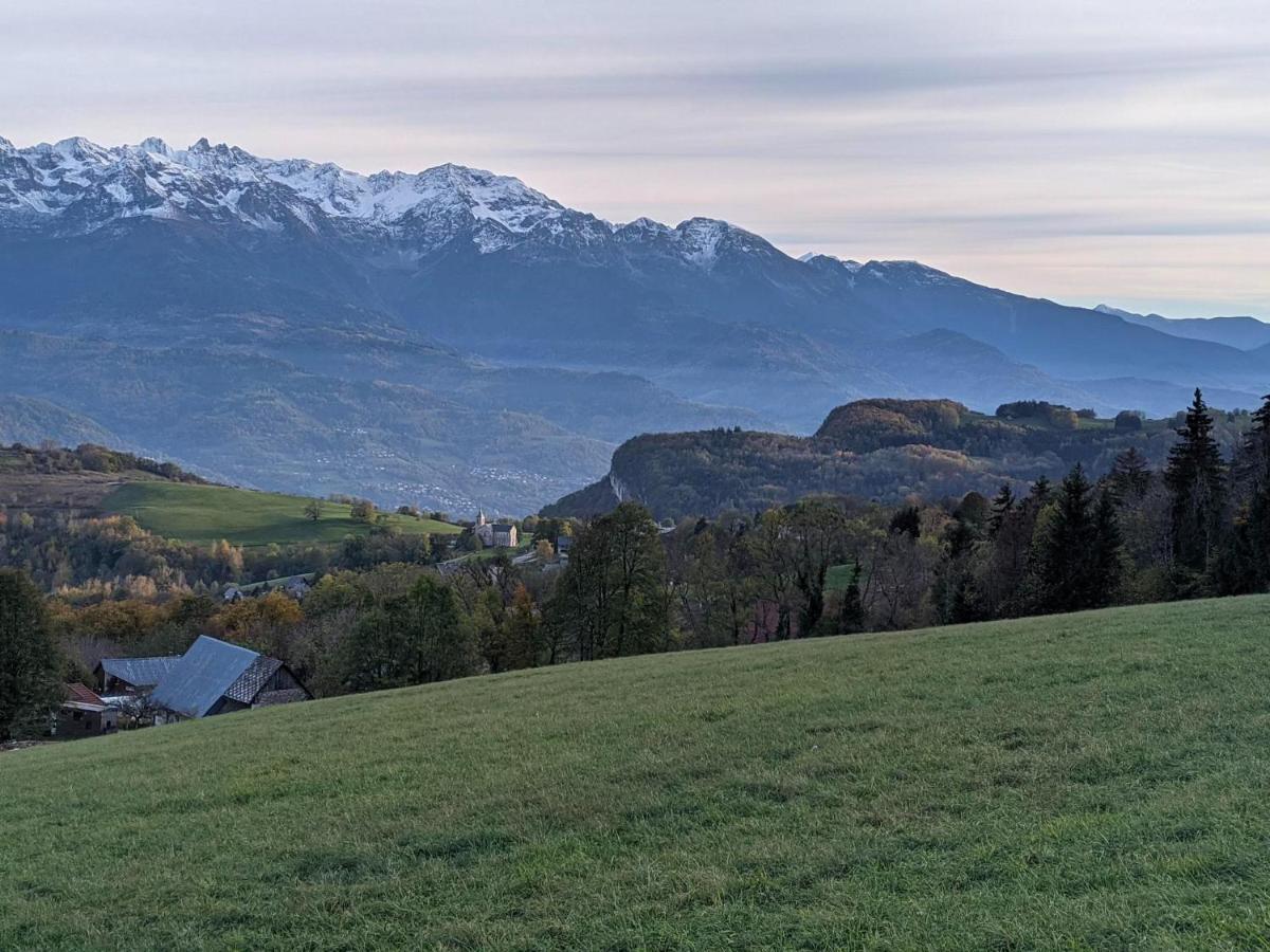 Appartement De Plain-Pied En Montagne Avec Vue Merveilleuse Sur Le Massif De Belledonne Saint Bernard du Touvet Exterior foto